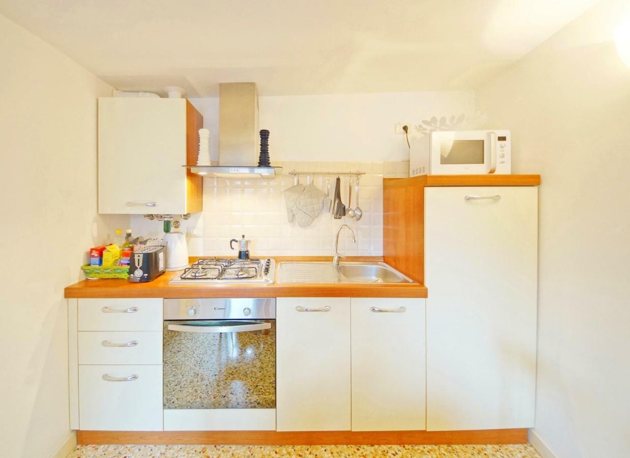 Sant'Aponal Apartment Rialto Veneţia Exterior foto